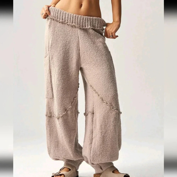 Loose Baggy Sweater Pants With Cinched Ankles For Women - Picture 3 of 6